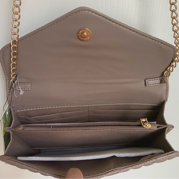 Badgley Mischka Quilted Crossbody Bag | Color Taupe | Vegan Leather - Picture 4 of 10